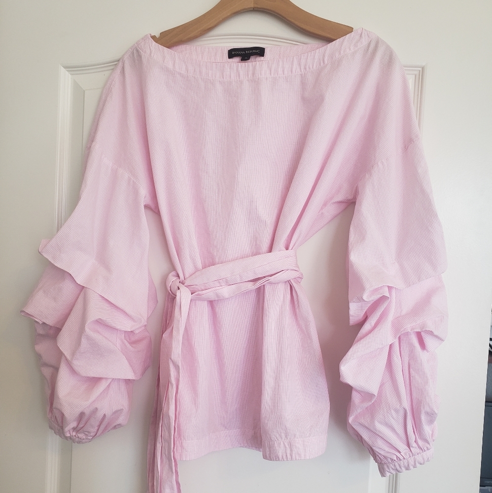 Banana Republic tuck sleeve pink gingham top